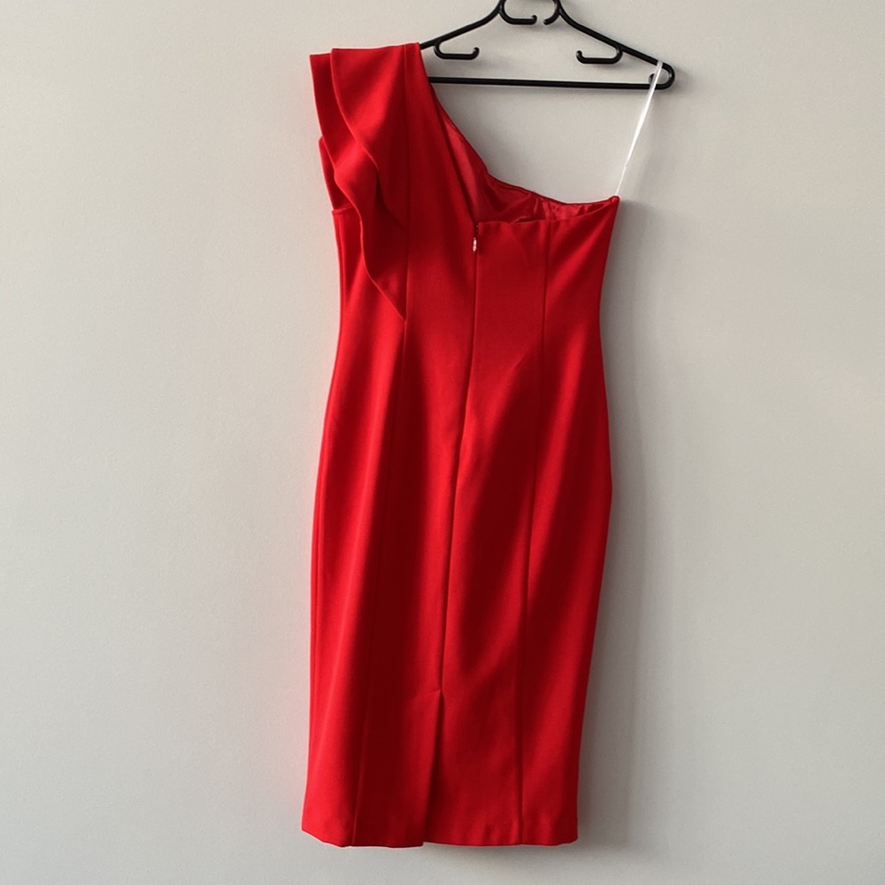 💖 NWT - Sheike Freefall One Shoulder Red Dress 💖 - Picture 4 of 10